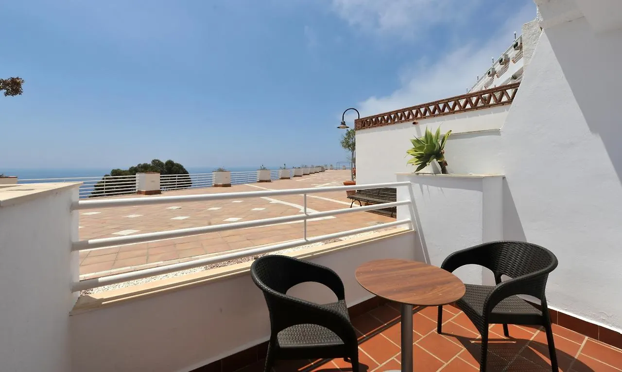 Hotel Salobrena Suites 3*,