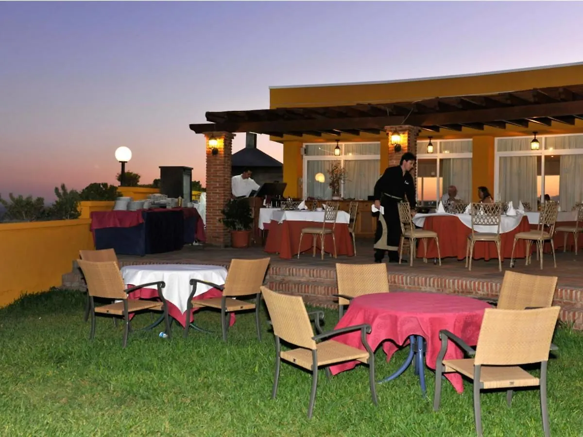 Hotel Salobrena Suites